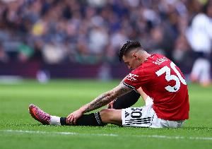 斯洛文尼亚主帅：与曼联沟通过后问题解决，祝愿舍什科早日康复